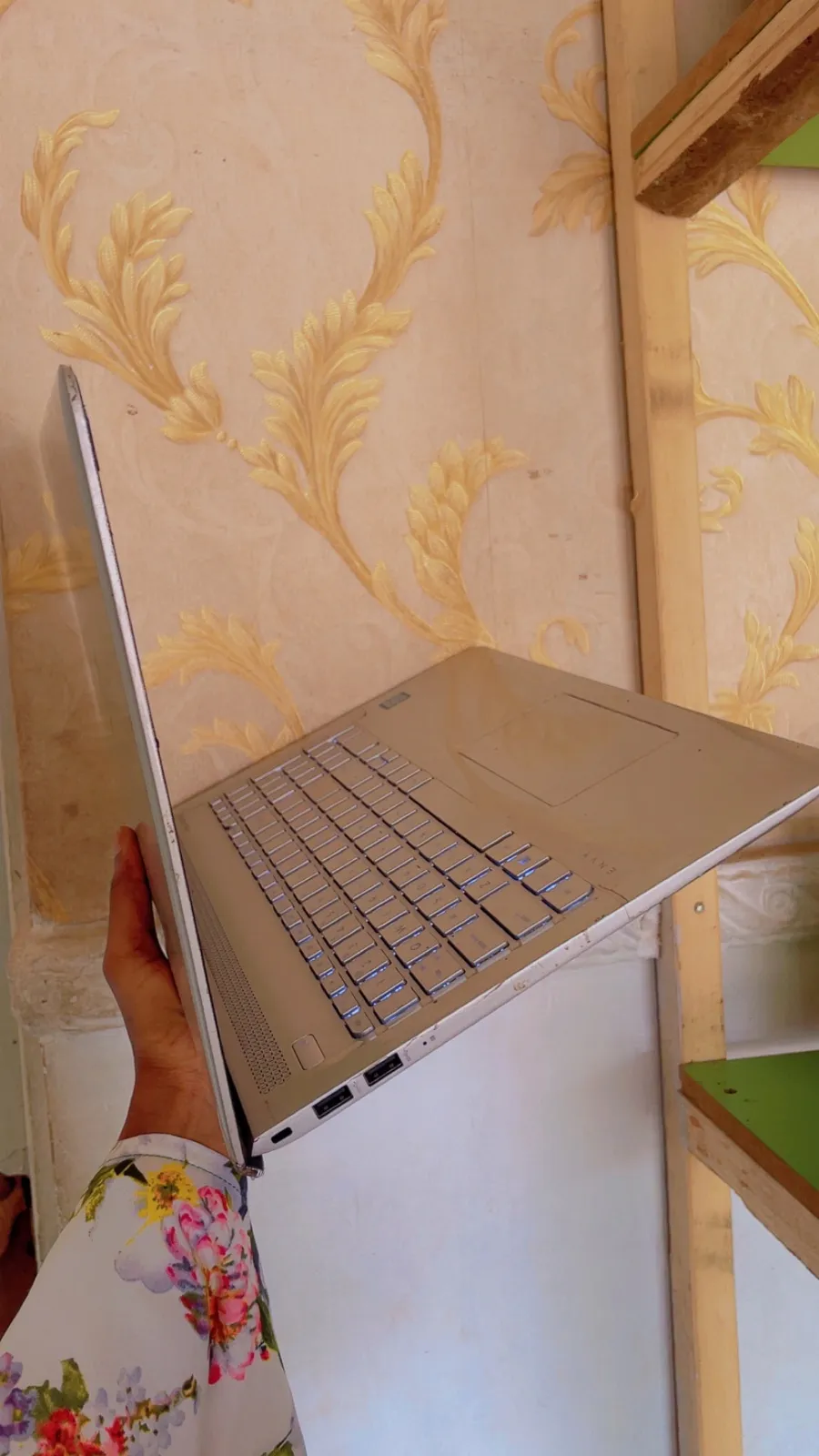 HP Envy notebook — photo 3 of 5