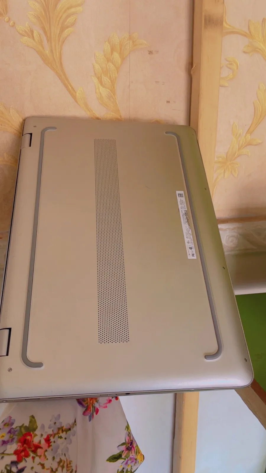 HP Envy notebook — photo 4 of 5