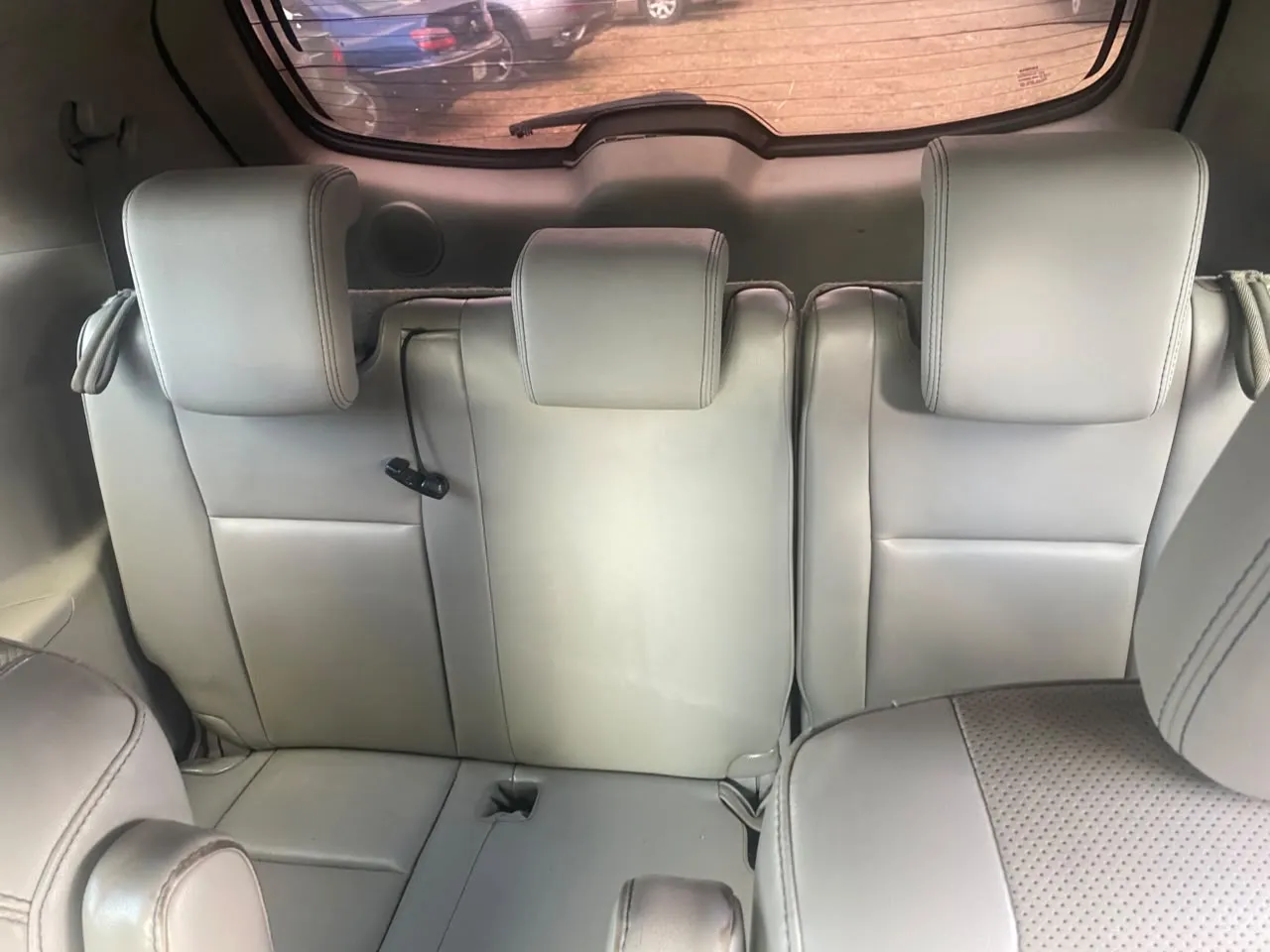 Toyota Highlander — photo 5 of 6