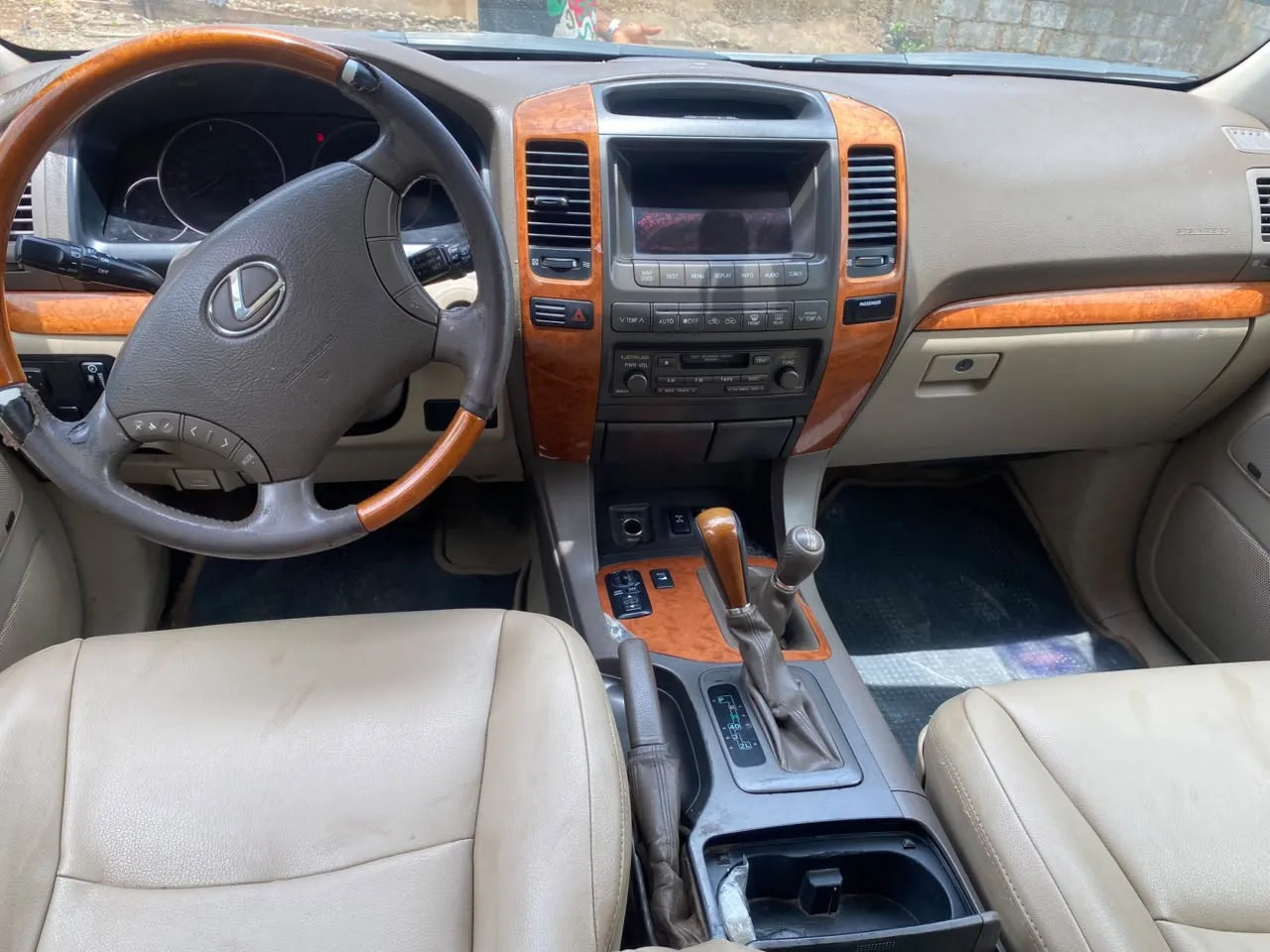 Lexus GX470 — photo 2 of 6