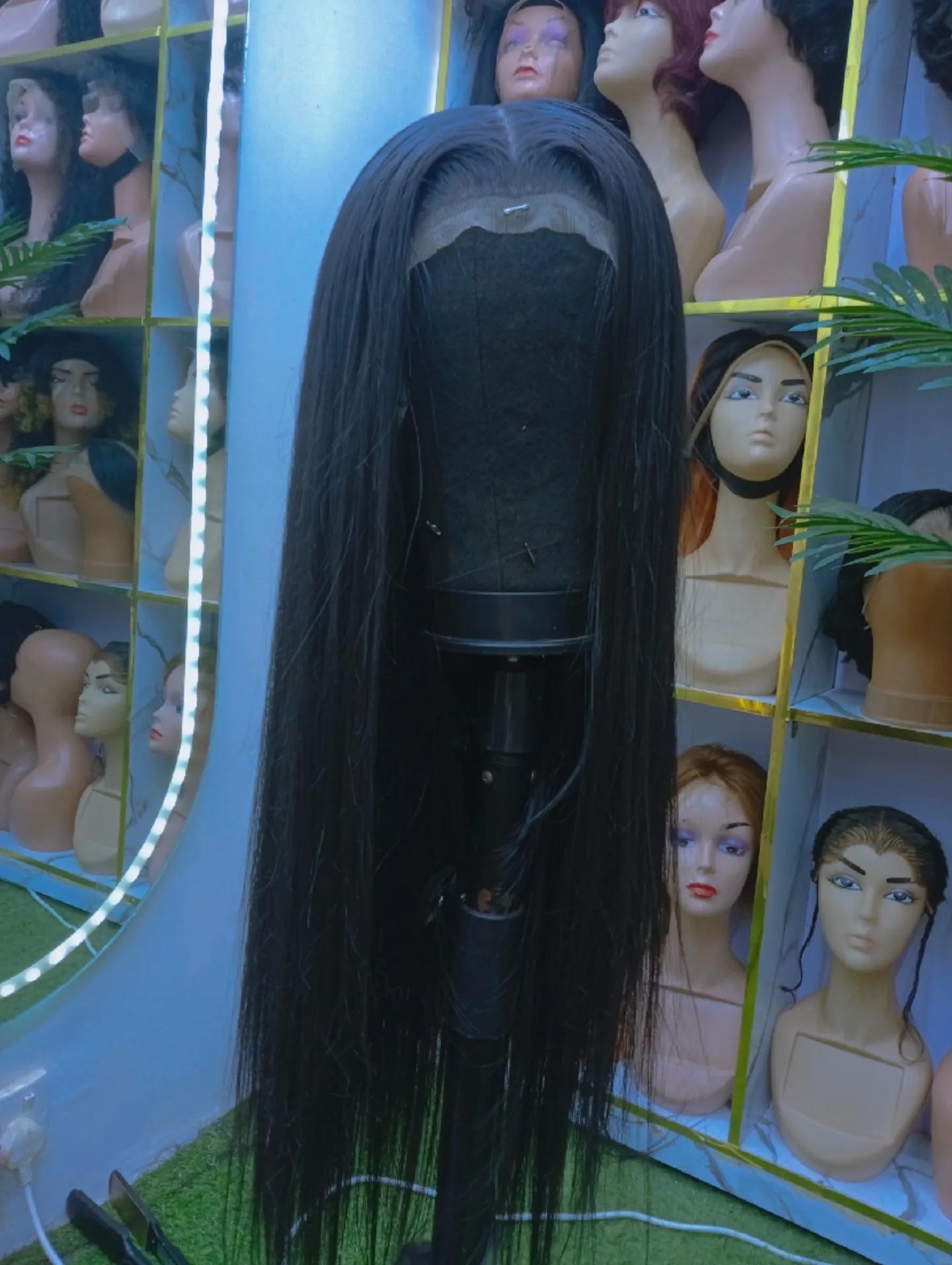T frontal Straight budget Hair — photo 1 of 2