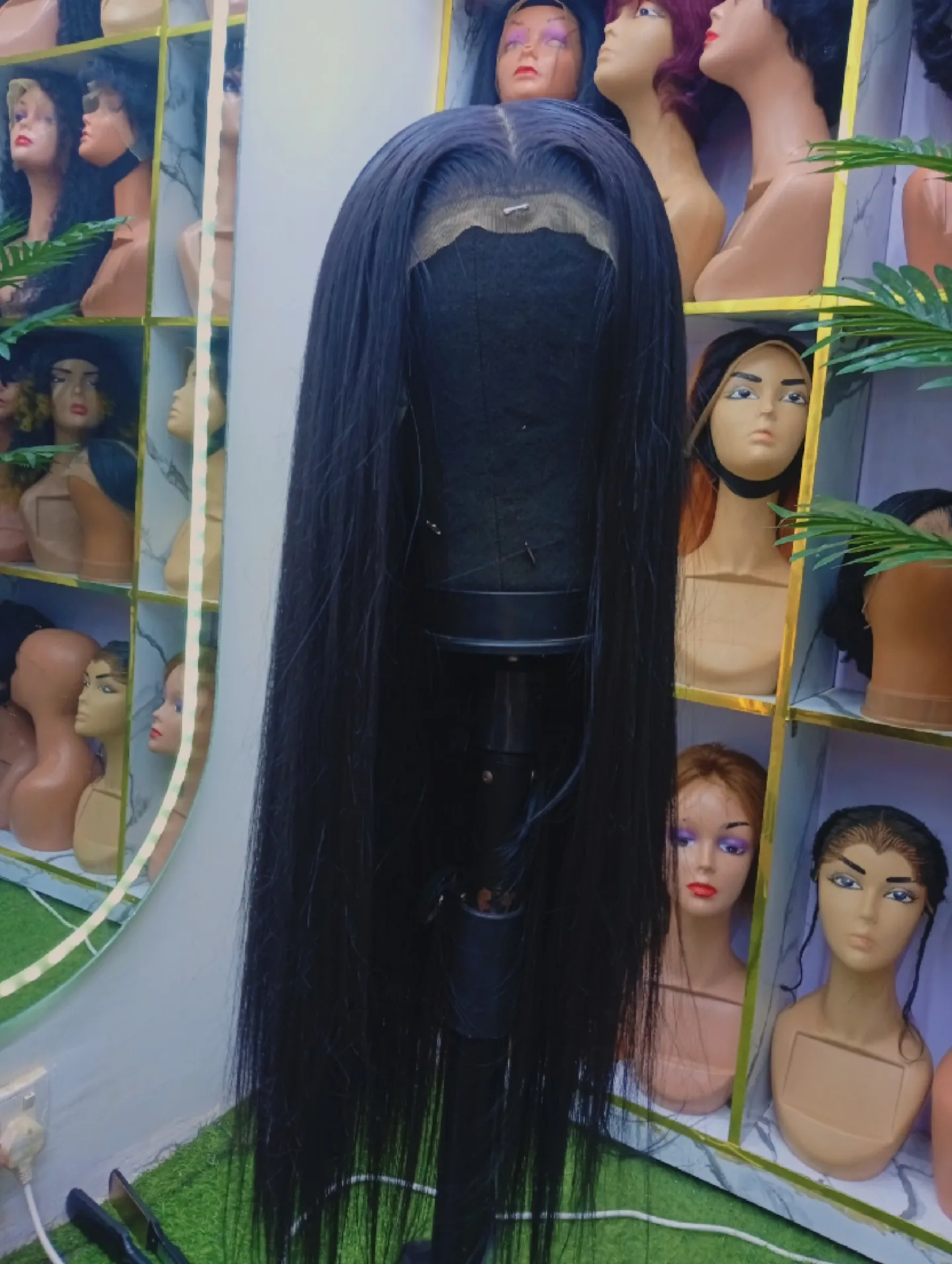 T frontal Straight budget Hair — photo 2 of 2