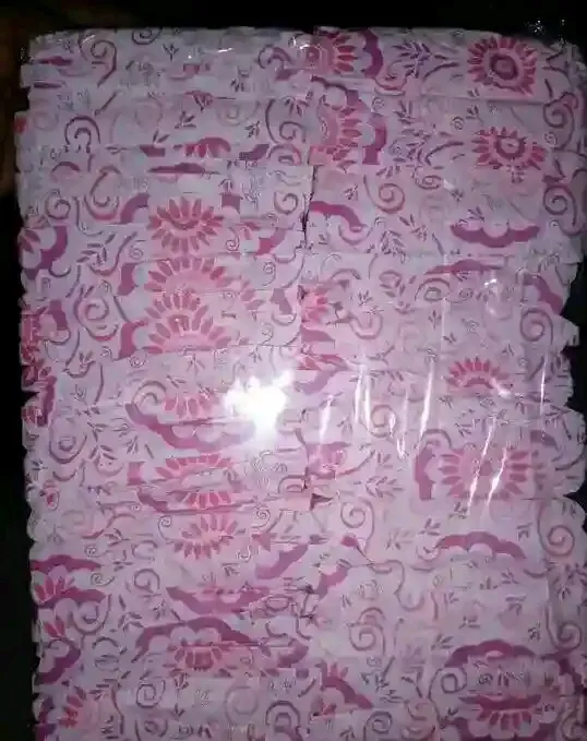 Sanitary pads — photo 1 of 3