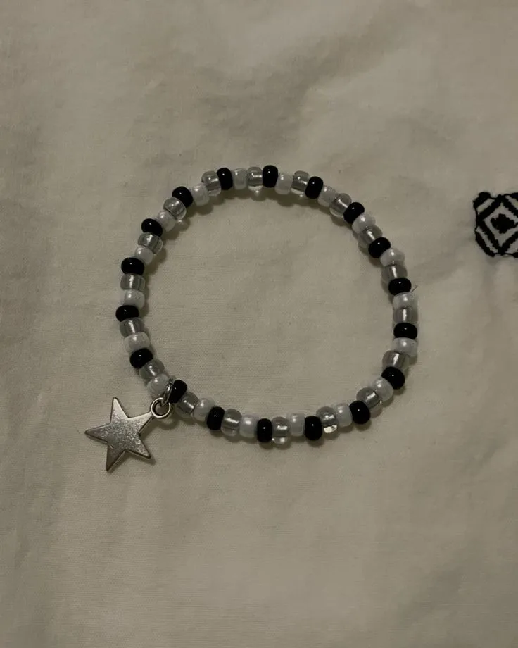 Beaded bracelets — photo 3 of 6