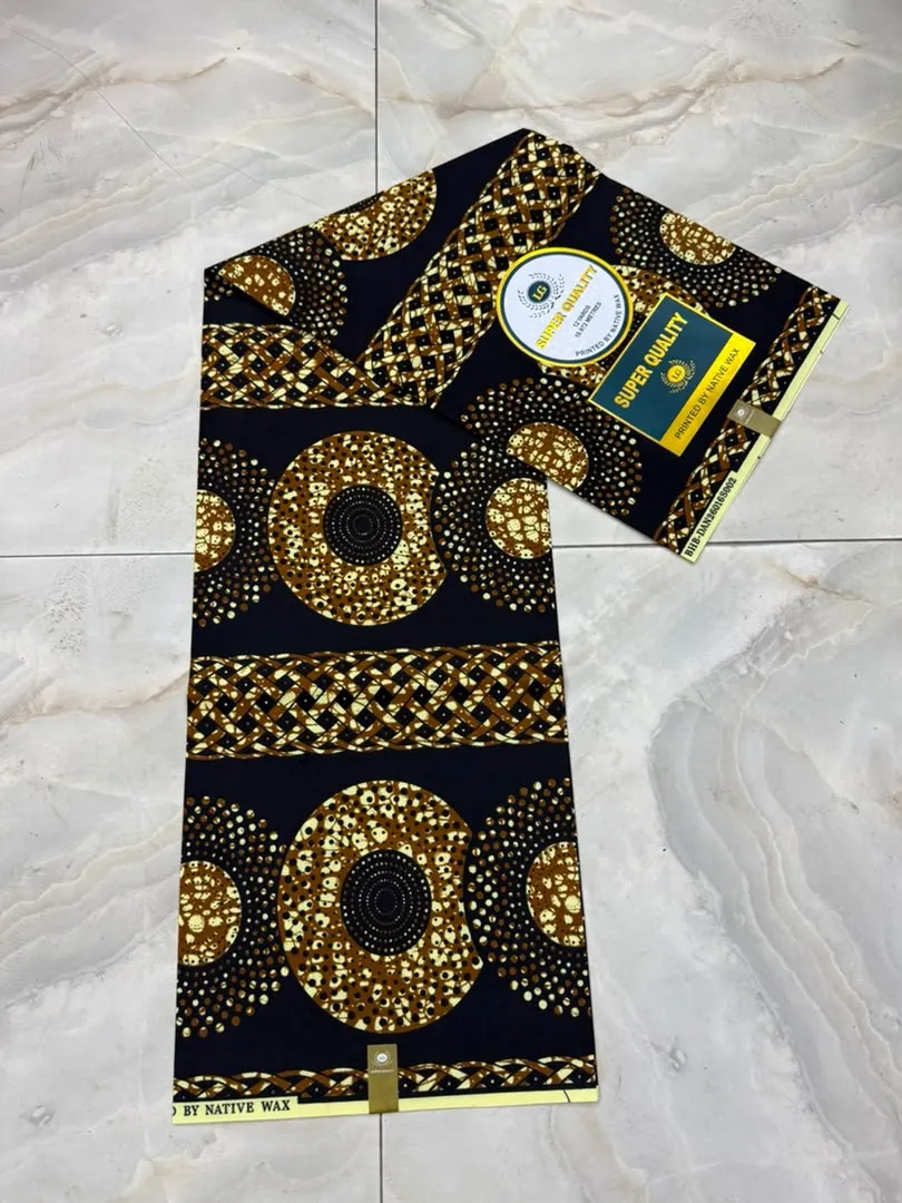 Small Grade Ankara fabrics wrappers — photo 4 of 6