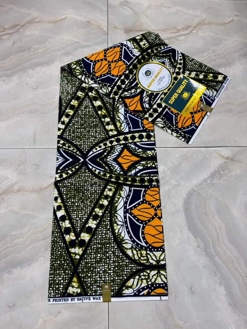 Small Grade Ankara fabrics wrappers — photo 5 of 6