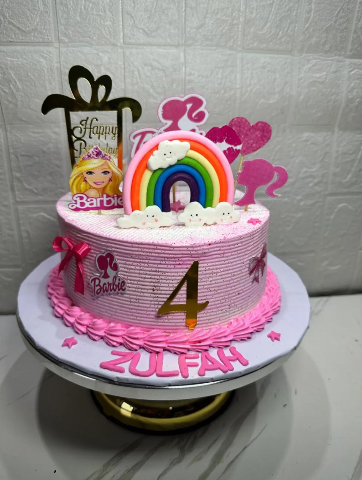 Cakes, meat pies, small chops and more — photo 1 of 6