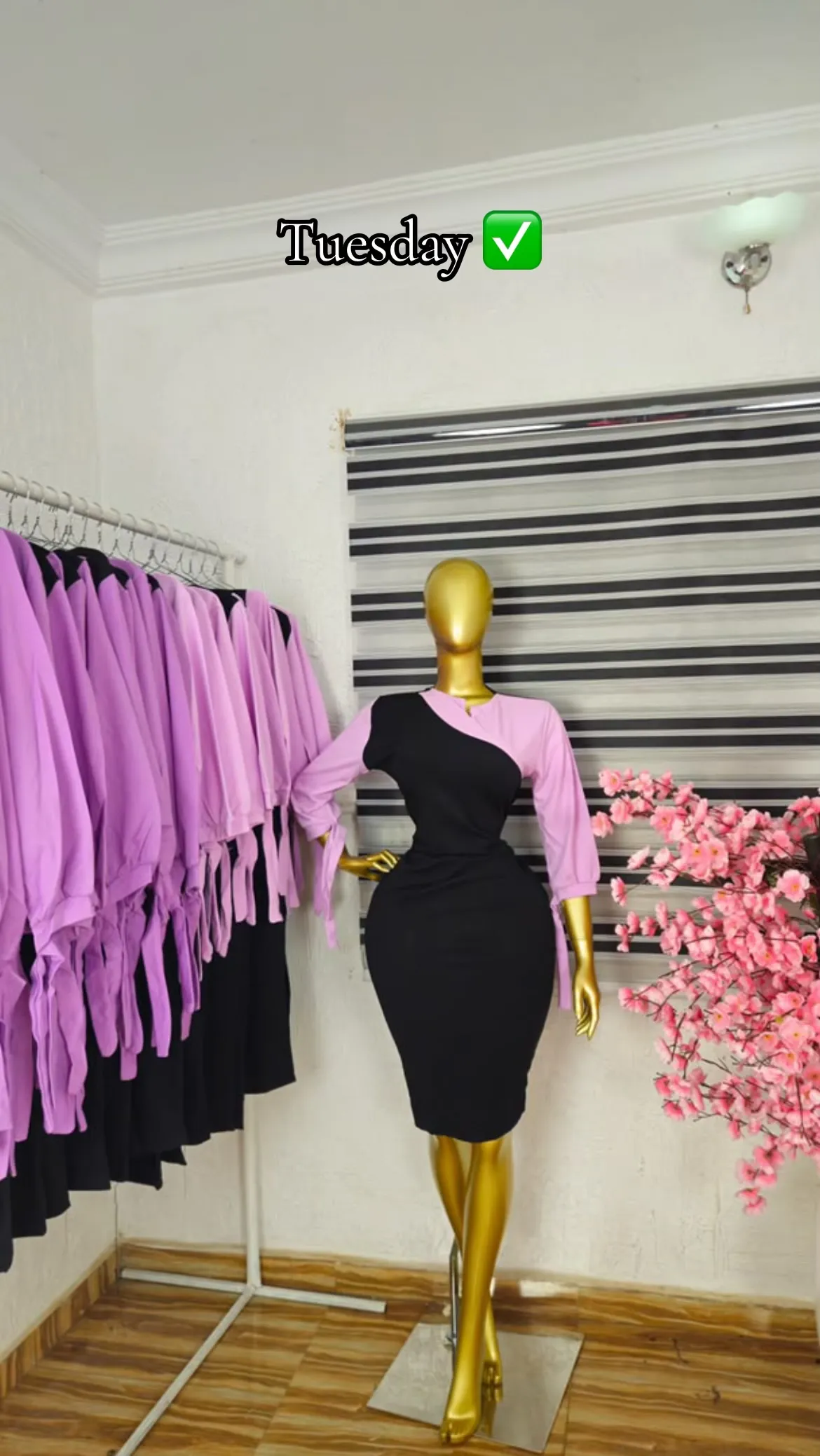 Corporate Gown — photo 1 of 4