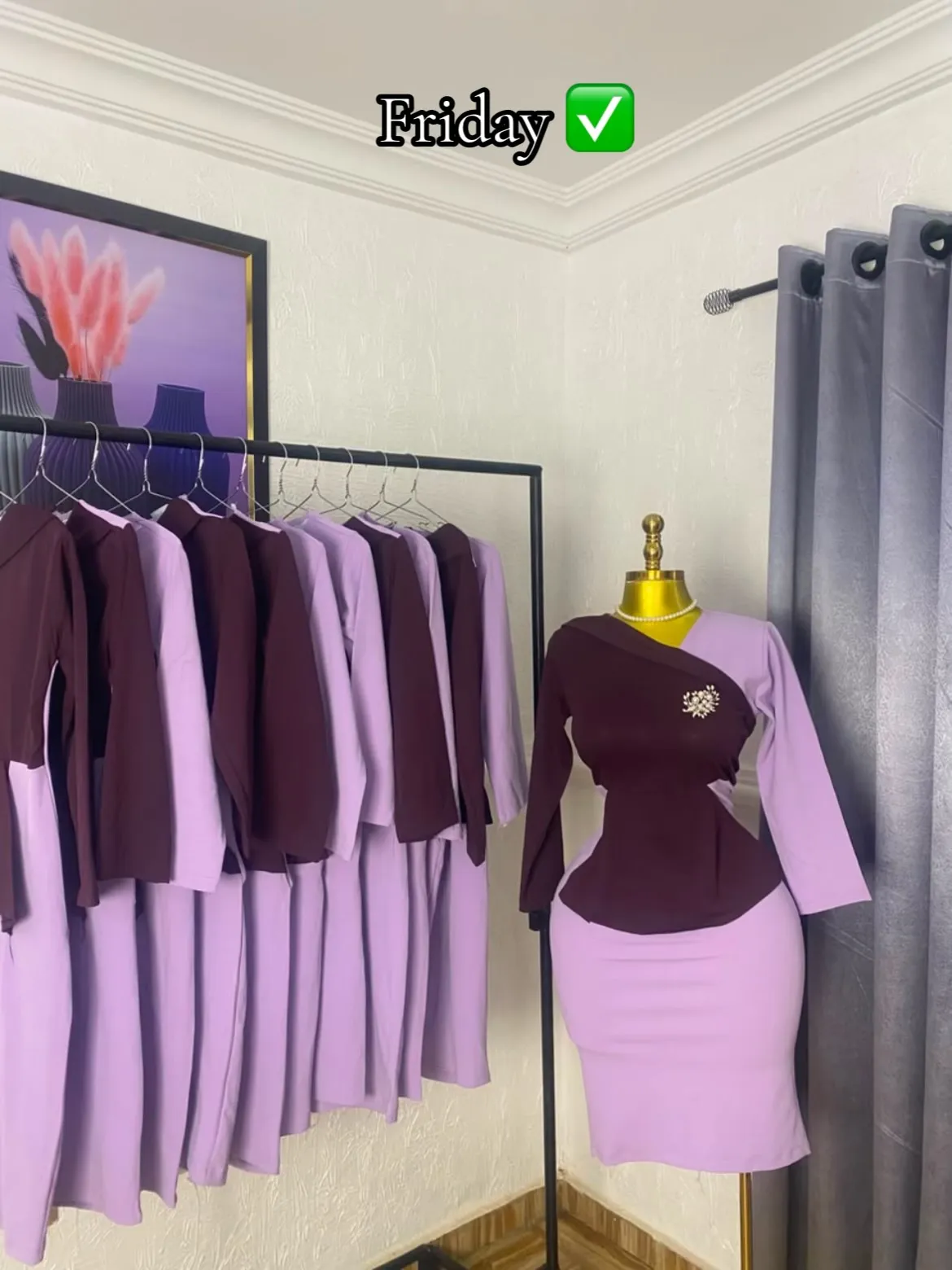 Corporate Gown — photo 2 of 4