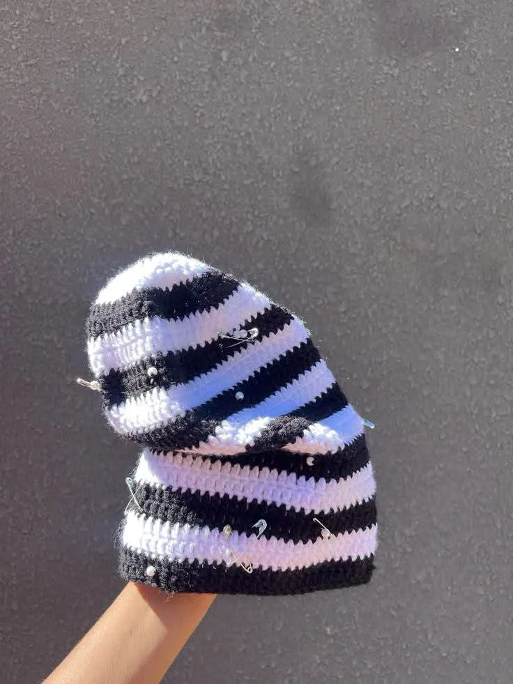 Crochet slouchy beanie — photo 4 of 6