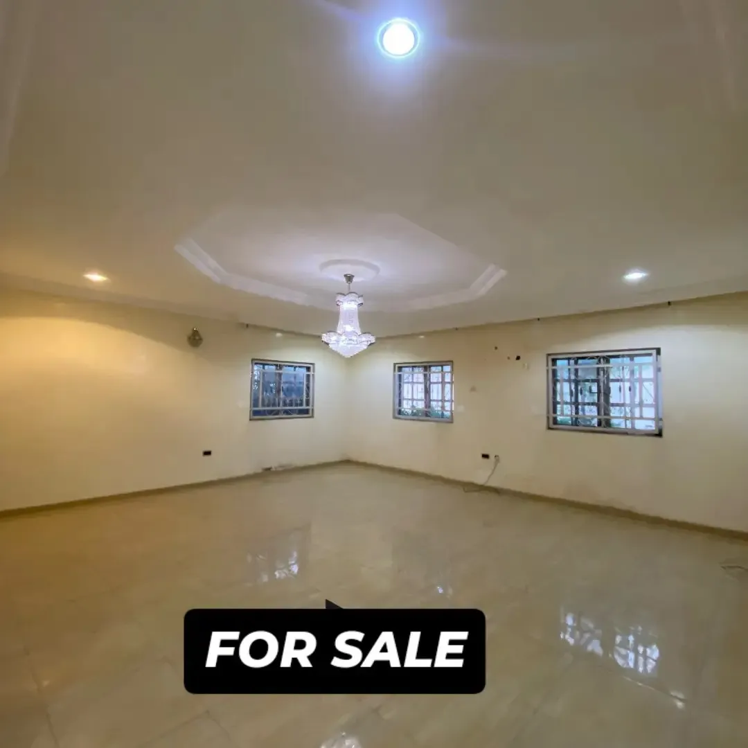 5 BEDROOM BUNGALOW WITH BQ FOR SALE❗️ — photo 2 of 12