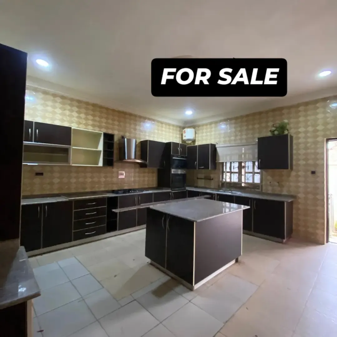 5 BEDROOM BUNGALOW WITH BQ FOR SALE❗️ — photo 8 of 12