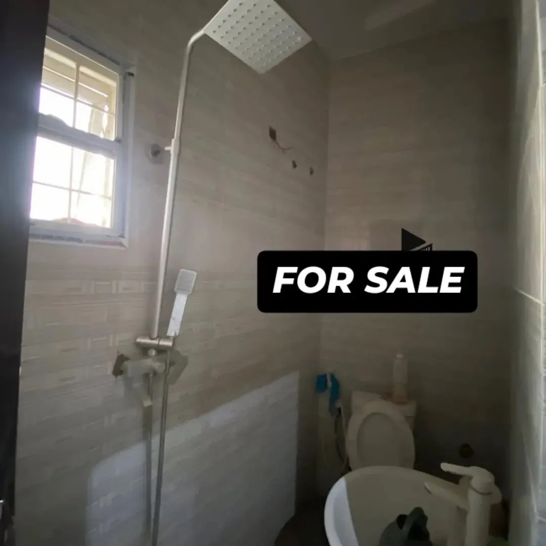 3 BEDROOM BUNGALOW WITH BQ FOR SALE❗️ — photo 2 of 12