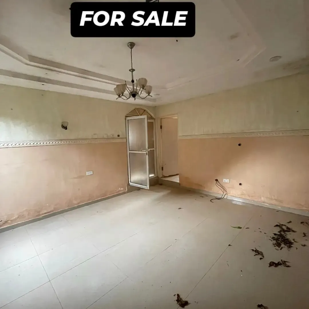 ONE UNIT OF 3 BEDROOM & TWO UNIT OF 2 BEDROOMS WITH A SINGLE SELF CONTAIN FOR SALE ❗️ — photo 2 of 12