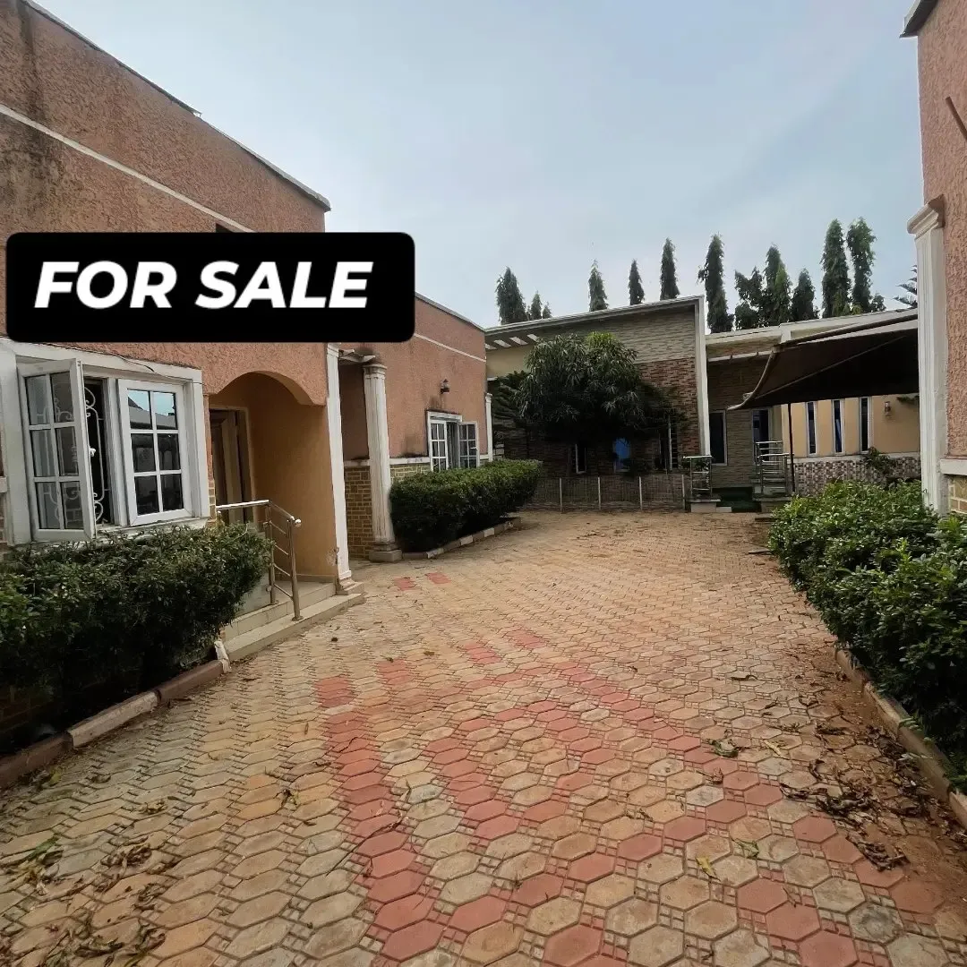 ONE UNIT OF 3 BEDROOM & TWO UNIT OF 2 BEDROOMS WITH A SINGLE SELF CONTAIN FOR SALE ❗️ — photo 11 of 12